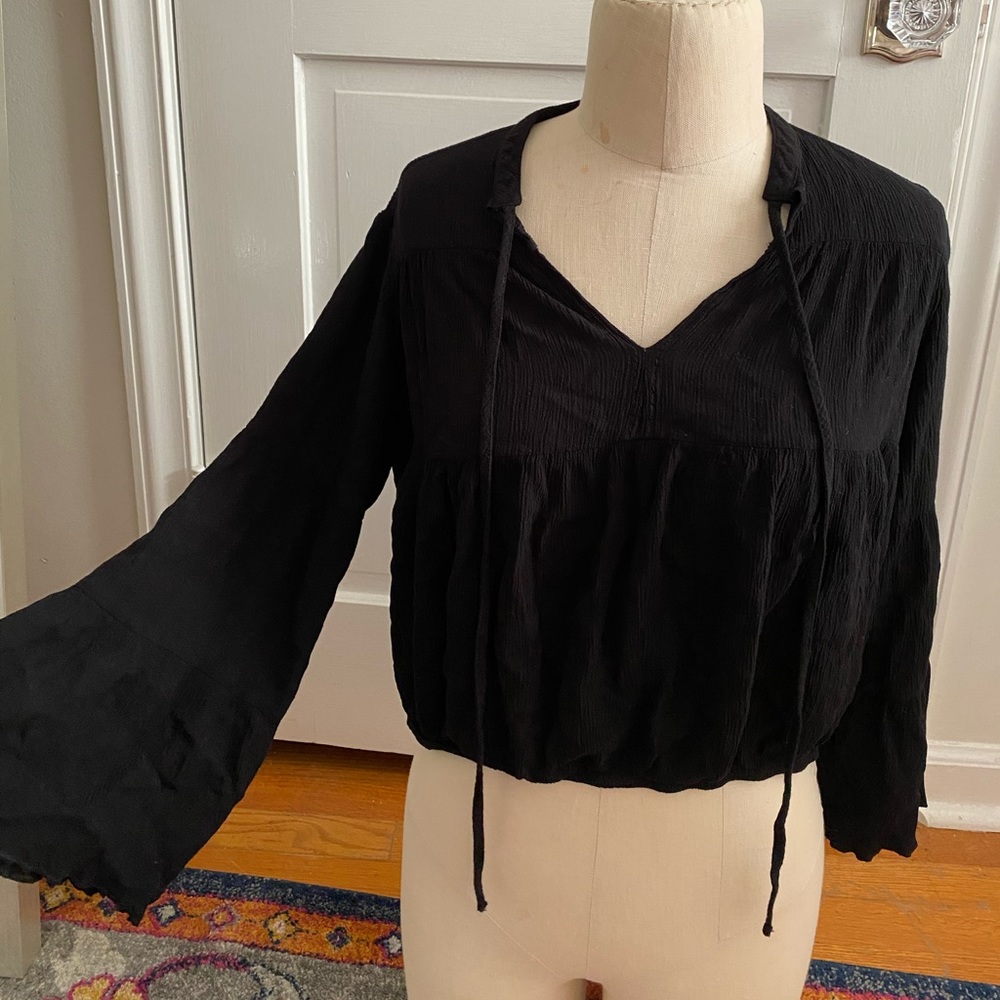 Black flowy top